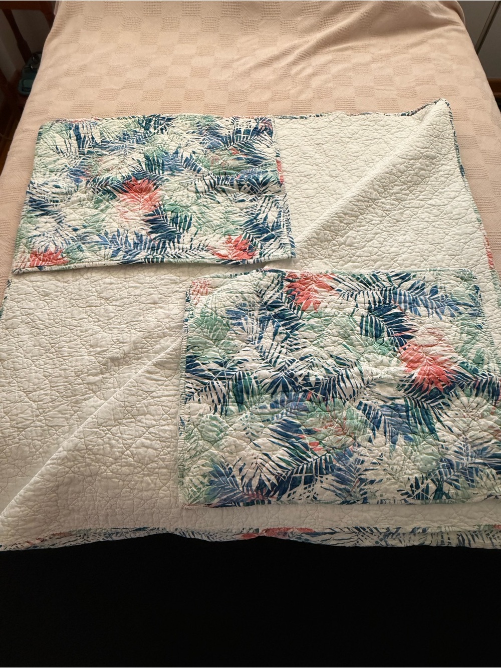 Coastal Living Queen Tropical Palm Leaf Quilt Set with 2 Standard Shams - Picture 8 of 8